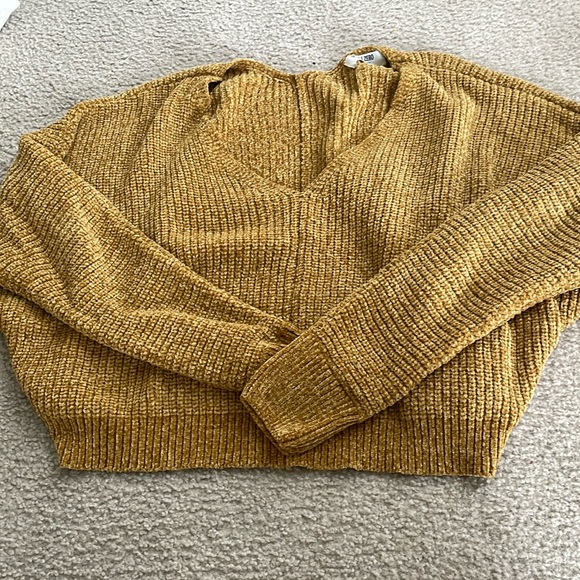 Double Zero Sweaters - Sweater